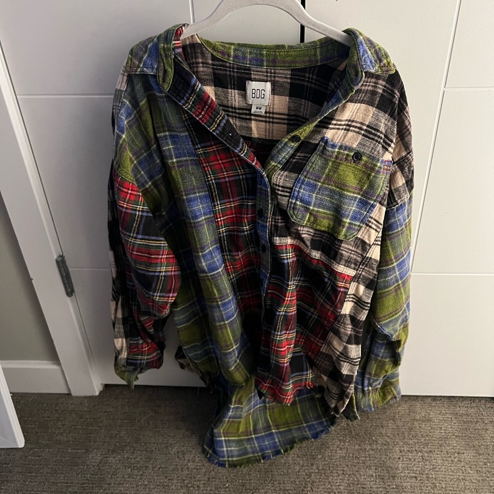 Multi Color and Pattern Urban Outfitters Flannel Size Medium